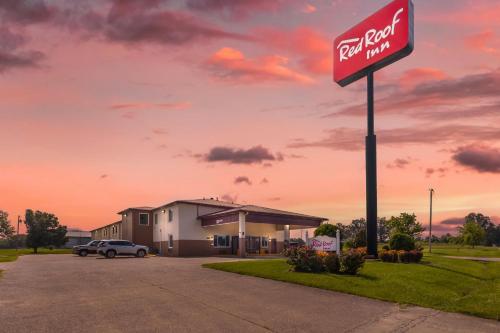 Exterior view, Red Roof Inn Paducah in Paducah (KY) Exterior view, Red Roof Inn Paducah in Paducah (KY)