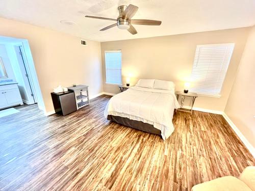 Rooms by Month Atlanta in פאייטויל(ג'אי אי) Rooms by Month Atlanta in פאייטויל(ג'אי אי)