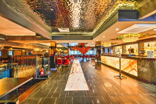 Restaurant, Palms Hotel & Retreat By Palette London Romford in Greater London East Restaurant, Palms Hotel & Retreat By Palette London Romford in Greater London East