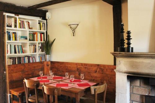 This photo about Hotel Au Romain shared on HyHotel.com