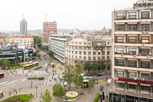 Θέα, Five Points Square - City Center in Βελιγράδι Θέα, Five Points Square - City Center in Βελιγράδι