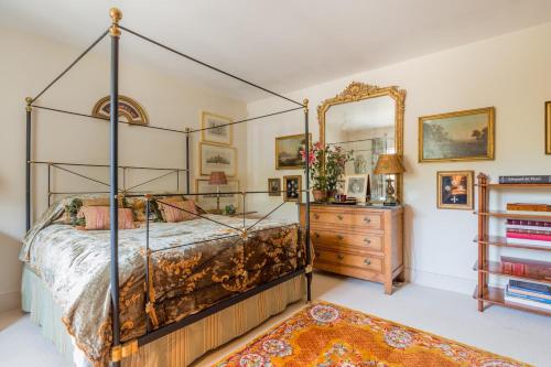 Elegant Cotswold Retreat in Lechlade Elegant Cotswold Retreat in Lechlade
