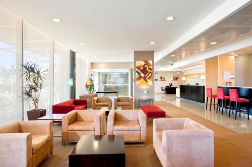 Előcsarnok, Holiday Inn Express Lisbon-Oeiras By IHG in Oeiras Előcsarnok, Holiday Inn Express Lisbon-Oeiras By IHG in Oeiras