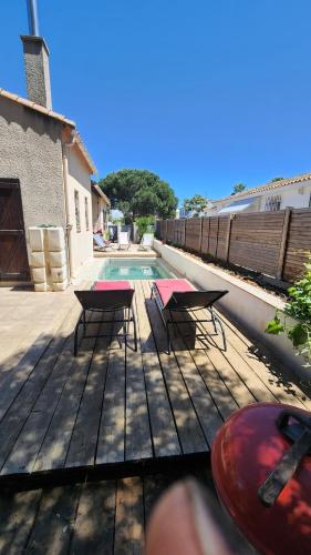 family home between land and sea with pool in Пероль family home between land and sea with pool in Пероль