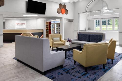 Lobby, Hawthorn Extended Stay by Wyndham Chambersburg in Chambersburg (PA) Lobby, Hawthorn Extended Stay by Wyndham Chambersburg in Chambersburg (PA)