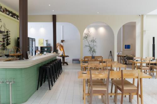 Bali hotel in พิจิตร Bali hotel in พิจิตร