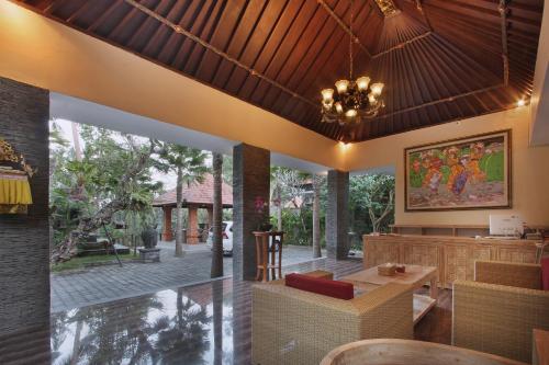 Entrance, Kawi Resort By Pramana in Bali Entrance, Kawi Resort By Pramana in Bali