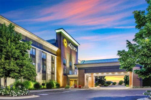 Tampilan eksterior, La Quinta Inn & Suites by Wyndham Twin Falls in Twin Falls (ID) Tampilan eksterior, La Quinta Inn & Suites by Wyndham Twin Falls in Twin Falls (ID)