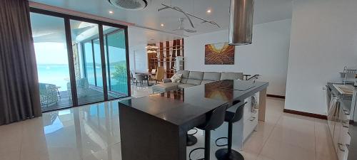 Kitchen, The Sunrise Ocean Villa 22 in Ao Por Kitchen, The Sunrise Ocean Villa 22 in Ao Por