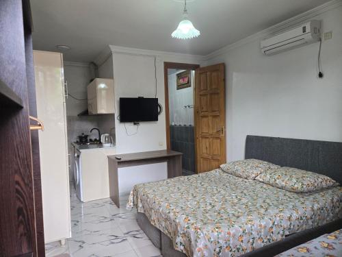 Гостевой дом MK 9 apreli д 34 (Гостевои дом MK 9 apreli д 34) in Κομπουλέτι Гостевой дом MK 9 apreli д 34 (Гостевои дом MK 9 apreli д 34) in Κομπουλέτι