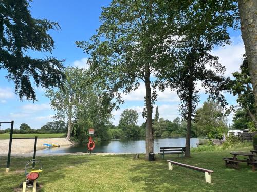 شاطئ, Campingplatz am Landwehrsee in Dorverden شاطئ, Campingplatz am Landwehrsee in Dorverden