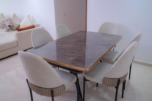 Chic & Stylish Luxe Apartment in El Khyam 2 Chic & Stylish Luxe Apartment in El Khyam 2