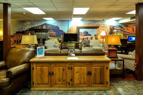 Lobby, Bell Rock Inn in Sedona (AZ) Lobby, Bell Rock Inn in Sedona (AZ)