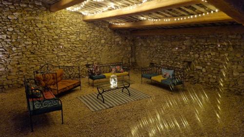 Beautiful Farmhouse with large swimming pool within walking distance of a charming, lively village in Goudargues Beautiful Farmhouse with large swimming pool within walking distance of a charming, lively village in Goudargues