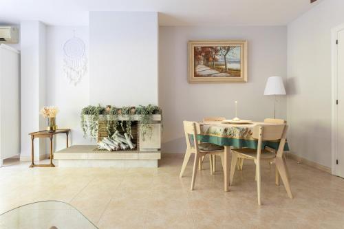 Létesítmények, SeaBreezeHeaven - Sea View Apartment, Pool & Spacious Terrace with BBQ - 50m from Sant Pol Beach in S'Agaro Létesítmények, SeaBreezeHeaven - Sea View Apartment, Pool & Spacious Terrace with BBQ - 50m from Sant Pol Beach in S'Agaro