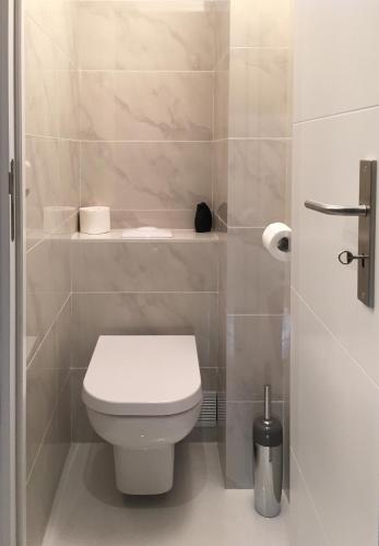 Bathroom, La Suite 19 in Saint Mande Bathroom, La Suite 19 in Saint Mande