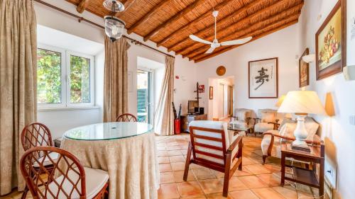 Salicos House by LovelyStay in โปโกปาร์ติโด Salicos House by LovelyStay in โปโกปาร์ติโด