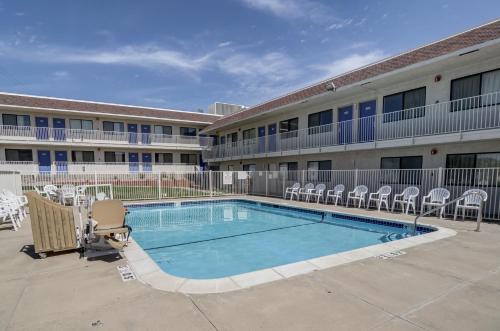 Swimming pool, Motel 6 Casper, WY in Casper (WY) Swimming pool, Motel 6 Casper, WY in Casper (WY)