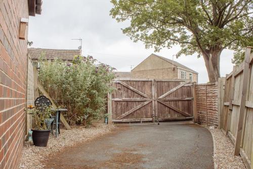 Spacious Holiday Home with Free Parking in High Harrogate Spacious Holiday Home with Free Parking in High Harrogate
