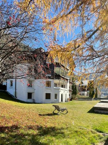 المنظر الخارجي, Cadras 14 in Salouf المنظر الخارجي, Cadras 14 in Salouf