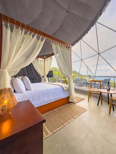 Cardedeu Domos in Victoria Cardedeu Domos in Victoria