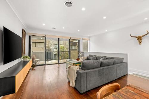 Elegant Townhouse in Coburg North with parking in 福克納 Elegant Townhouse in Coburg North with parking in 福克納