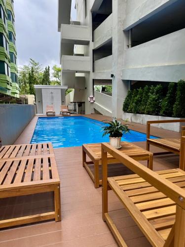สระว่ายน้ำ, โรงแรมทอมสัน หัวหมาก (Thomson Hotel Huamark) in รามคำแหง สระว่ายน้ำ, โรงแรมทอมสัน หัวหมาก (Thomson Hotel Huamark) in รามคำแหง