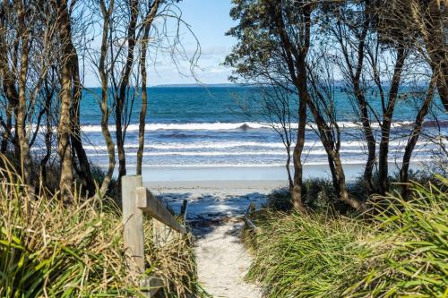 Modern Queen Studio - 6 Min Walk to Beach in Jervis Bay Modern Queen Studio - 6 Min Walk to Beach in Jervis Bay