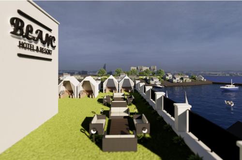 Yeosu Blanc Hotel and Resort in Wolho-dong Yeosu Blanc Hotel and Resort in Wolho-dong