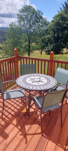 Roulotte Le Coq La Mazille in La Clayette Roulotte Le Coq La Mazille in La Clayette