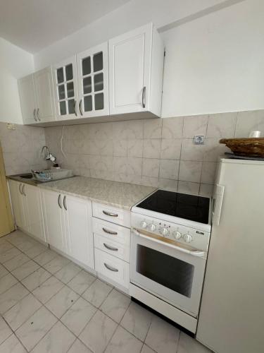 Peace in the heart of downtown in Center Peace in the heart of downtown in Center