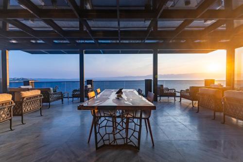 Balcony/terrace, The Nowness Luxury Hotel & Spa in Sakarya Balcony/terrace, The Nowness Luxury Hotel & Spa in Sakarya