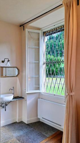 Bed and Breakfast Via Rinaldi in Madonna Del Sasso Bed and Breakfast Via Rinaldi in Madonna Del Sasso