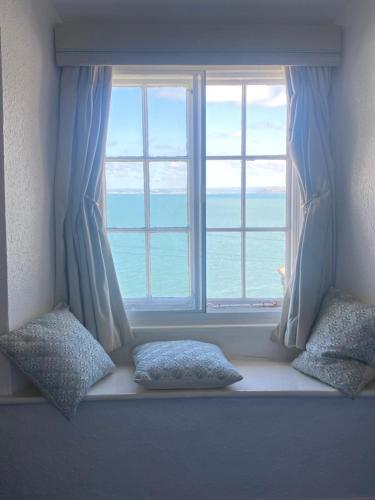 Harbour view cottage, clovelly in Clovelly Town Center Harbour view cottage, clovelly in Clovelly Town Center