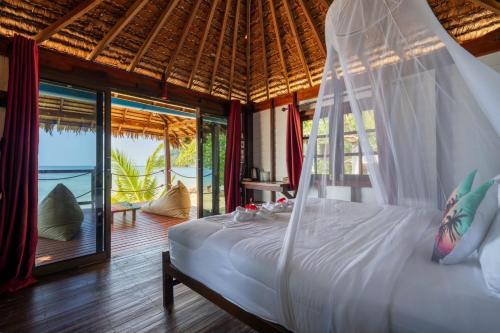 Koh Pu Sea View Beach Resort in Koh Jum / Koh Pu (Krabi) Koh Pu Sea View Beach Resort in Koh Jum / Koh Pu (Krabi)