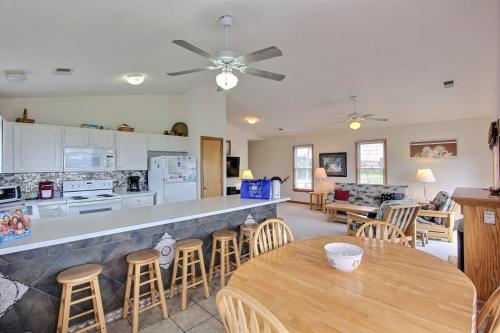 Facilities, 4055 - Seascape First Tee in Kitty Hawk (NC) Facilities, 4055 - Seascape First Tee in Kitty Hawk (NC)