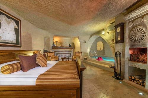 Kayakapi Premium Caves - Cappadocia Hotel in Urgup Kayakapi Premium Caves - Cappadocia Hotel in Urgup