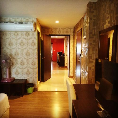 This photo about Iraqi Residence shared on HyHotel.com