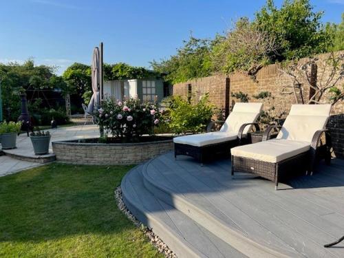 The Resting Shepherd in Angmering The Resting Shepherd in Angmering