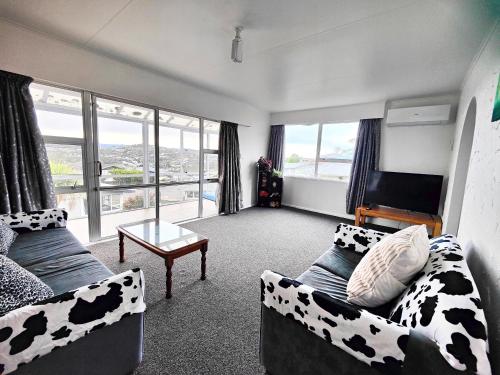 special in winter from 138 for three bedrooms unit in Johnsonville Wellington in นอร์ท เวลลิงตัน special in winter from 138 for three bedrooms unit in Johnsonville Wellington in นอร์ท เวลลิงตัน