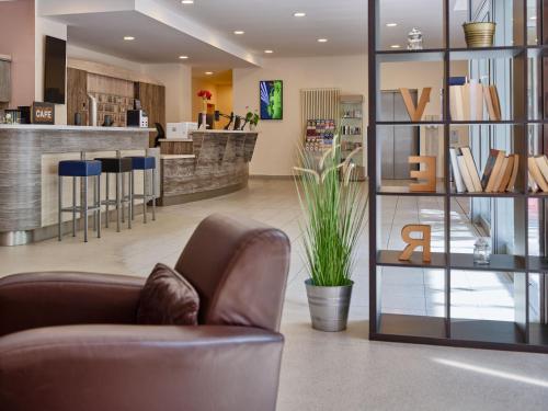 Vestíbulo, Hotel Plaza Hannover in Hannover Vestíbulo, Hotel Plaza Hannover in Hannover