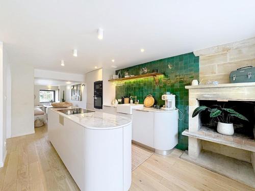 Villa Oia - Stone house with Cycladic charm in เรวิเย Villa Oia - Stone house with Cycladic charm in เรวิเย