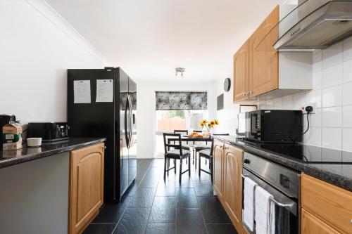 Leaside House by Grandeur Property in Swaythling Leaside House by Grandeur Property in Swaythling