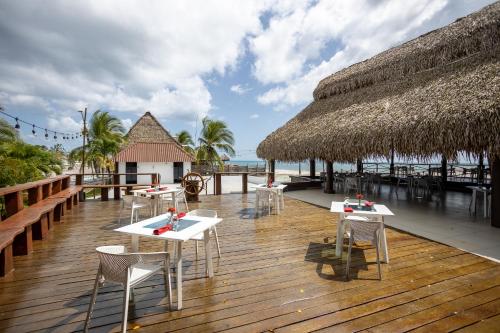 Restaurant, Playa Blanca Beach Resort - All Inclusive in Rio Hato Restaurant, Playa Blanca Beach Resort - All Inclusive in Rio Hato
