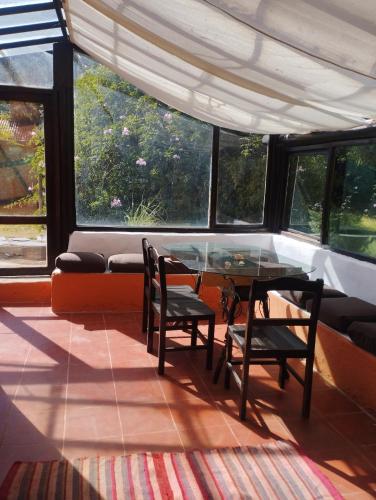 Casa Colibrí (Casa Colibri) in Lamay Casa Colibrí (Casa Colibri) in Lamay