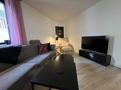 Lunt og trivelig i sentrum Rosa in 哈爾斯塔市中心 Lunt og trivelig i sentrum Rosa in 哈爾斯塔市中心