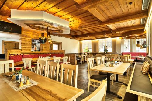 Restaurant, Landgasthof Schmalhofer in Tittling Restaurant, Landgasthof Schmalhofer in Tittling