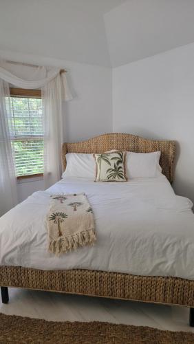 Crown and Anchorage in St. George Crown and Anchorage in St. George