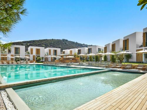 Басейн, Voyage Torba Hotel in Torba Басейн, Voyage Torba Hotel in Torba