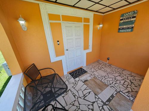 Sunrise Haven Holiday Apartments Barbados in 차르노크 Sunrise Haven Holiday Apartments Barbados in 차르노크